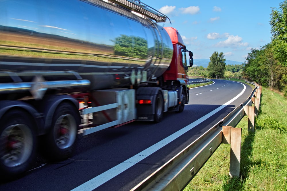 Read more about the article Truck Accidents And Commercial Insurance